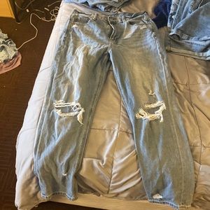 AE Stretch Ripped Curvy Mom Jean